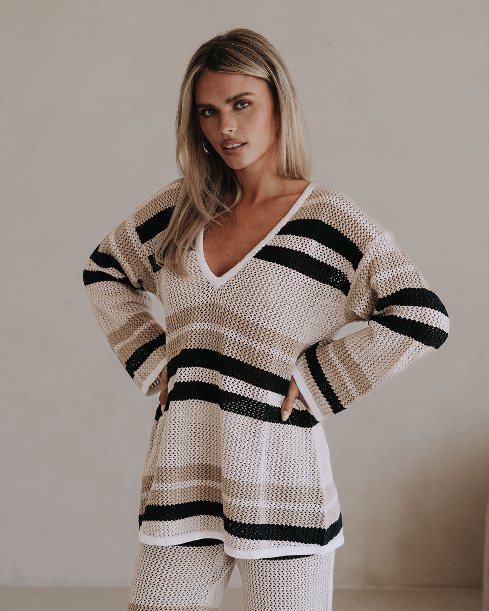 Sabo Skirt Tan Knit Long Sleeve V Neck Paityn Top