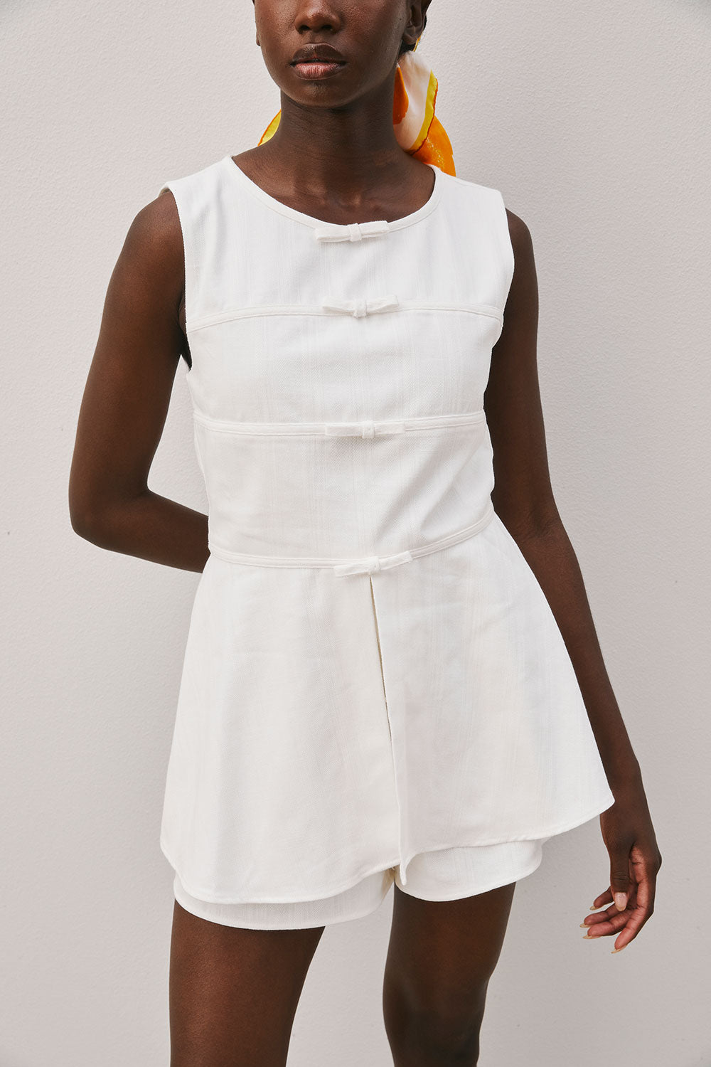 White Cotton Split Longline Muse Top – SABO