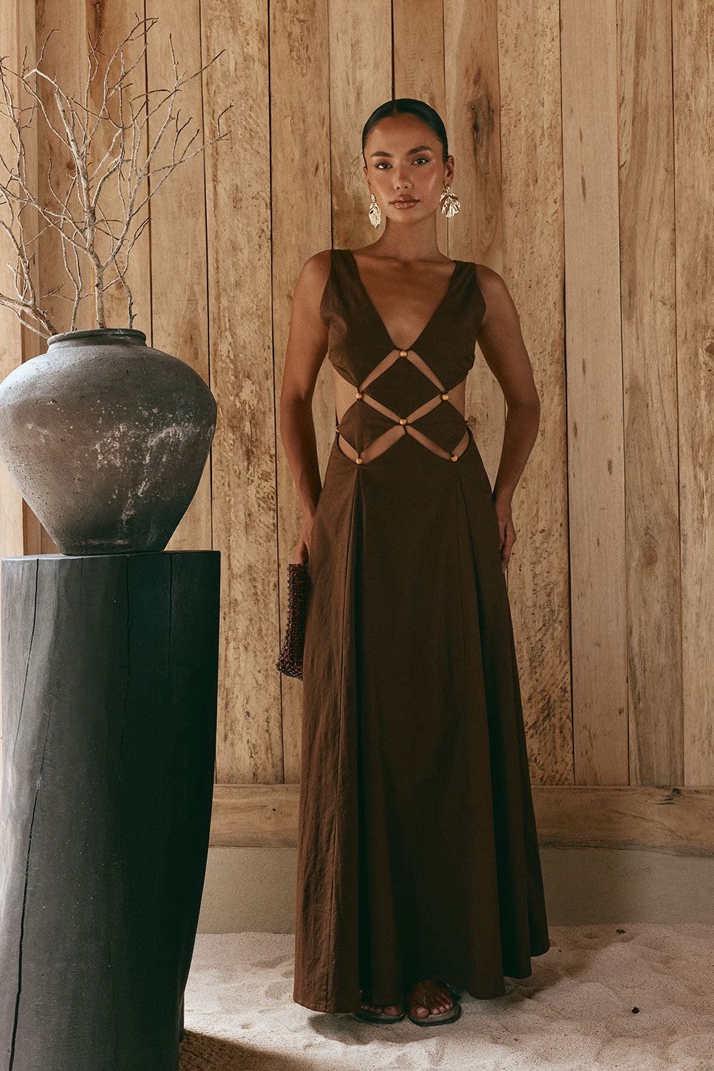 chocolate cut out dress Brown Backless Maxi Chessa – SABO Selfie leslie Wedtrend Women Sparkly Blue Size:SIZE 5 Low back LowStock:43350889824307