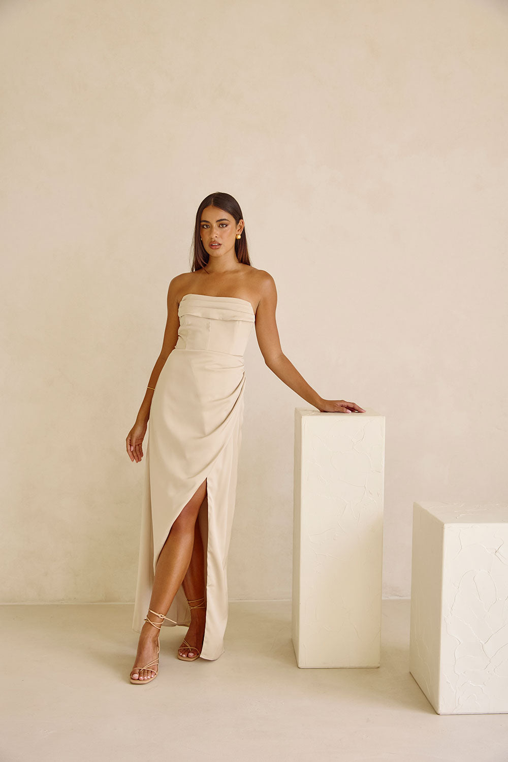 Champagne Strapless Ruched Midi Pela Midi Dress – SABO