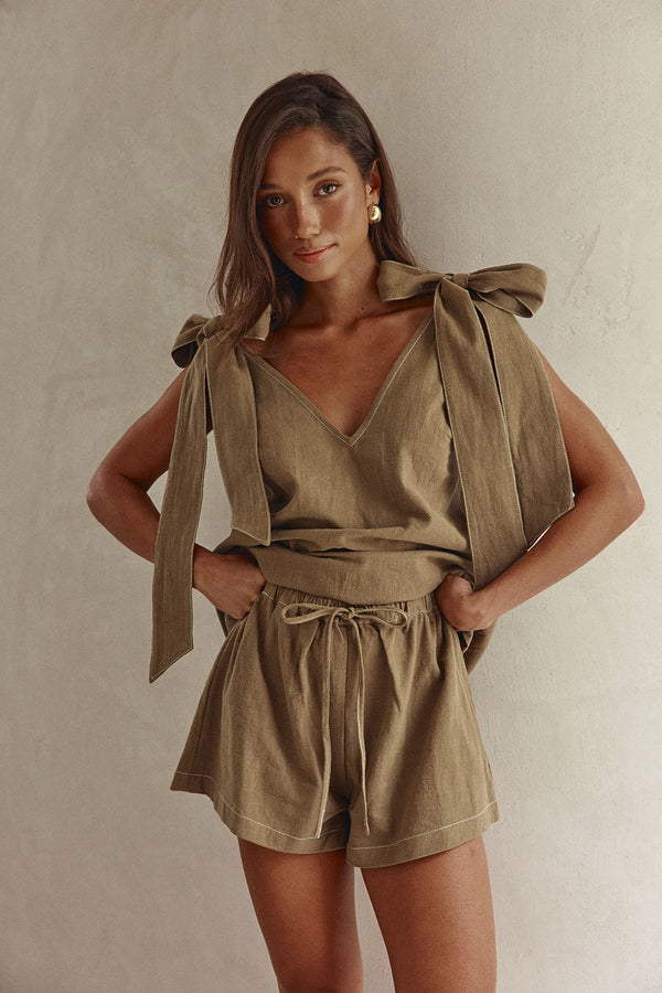 Elixir Shorts - Khaki