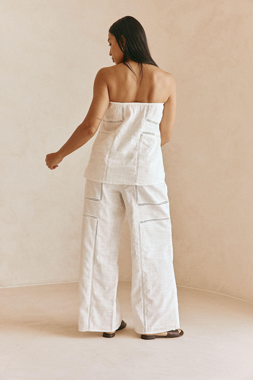 White Cheesecloth Strapless Flouncy Carissa Top – SABO