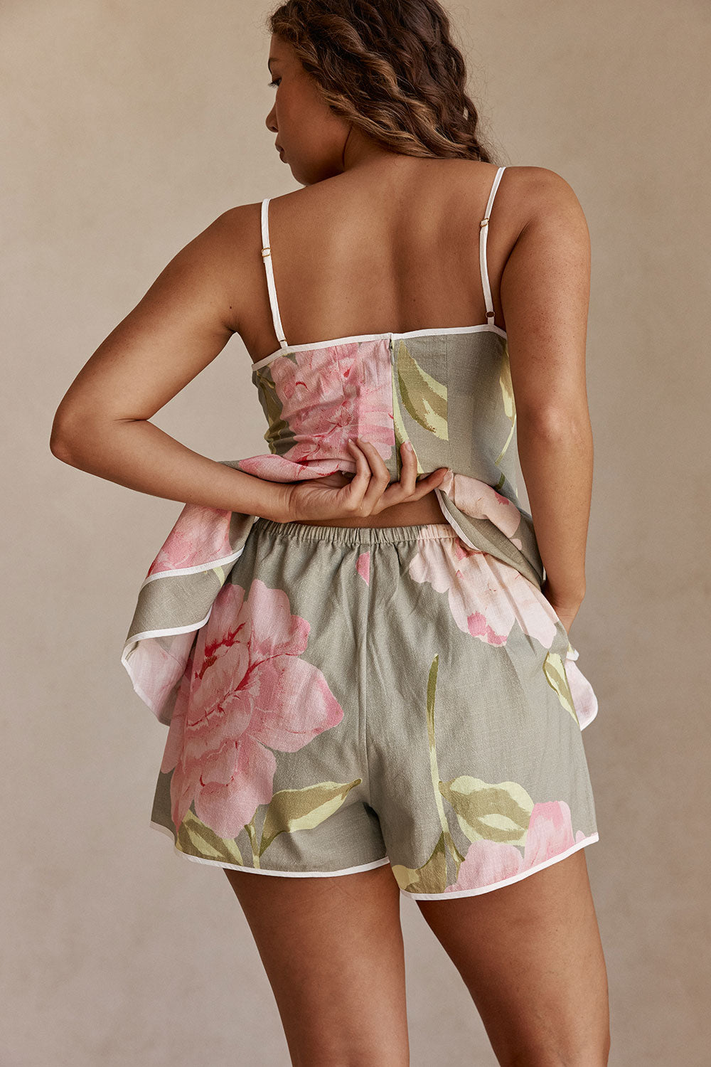 Fiori Green Floral Print Drawstring Meadow Shorts – SABO
