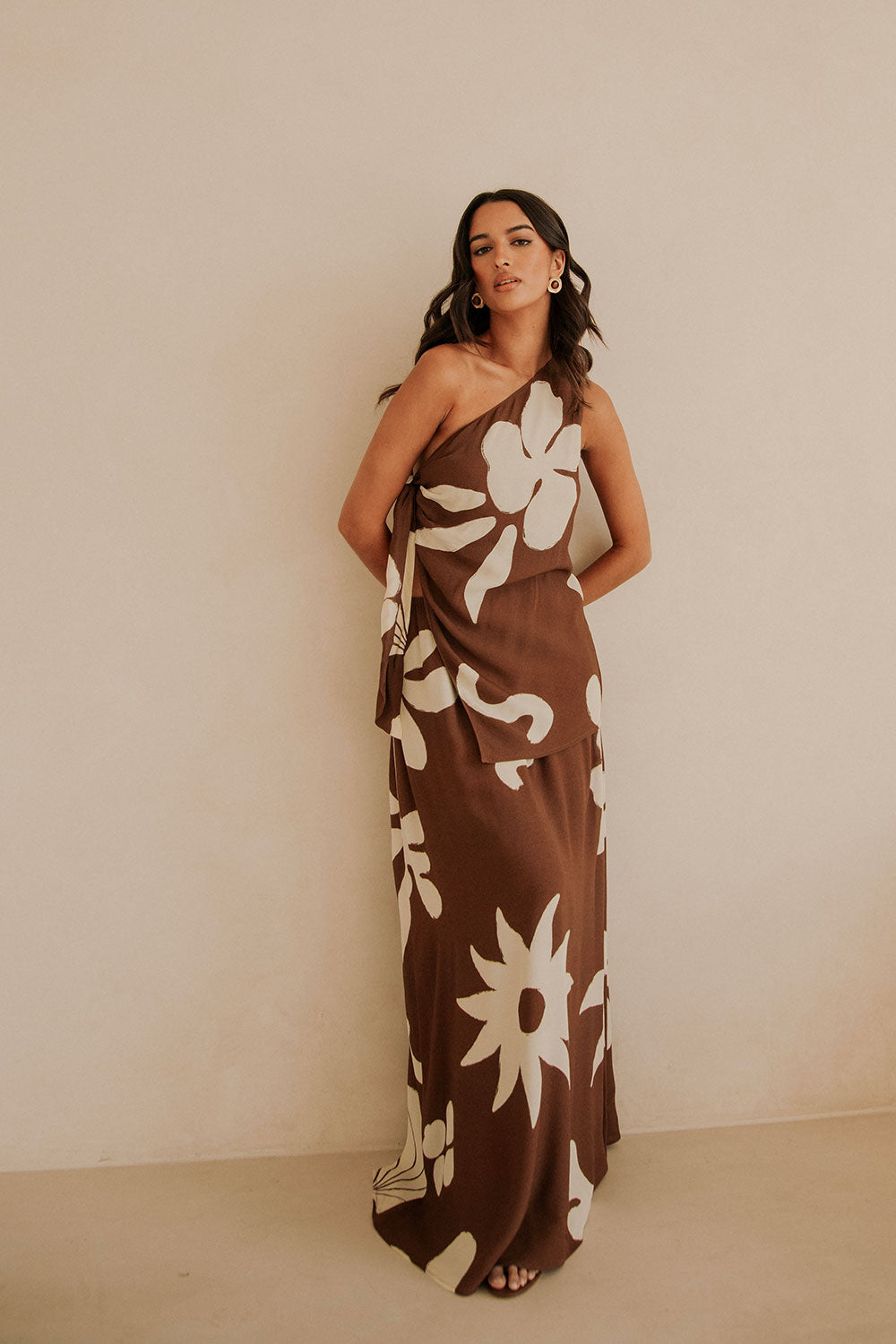 Lessi One Shoulder Tie Maxi Dress - Galene Brown Print SABO Lessi One Shoulder Tie Maxi Dress - Galene Brown Print SABO