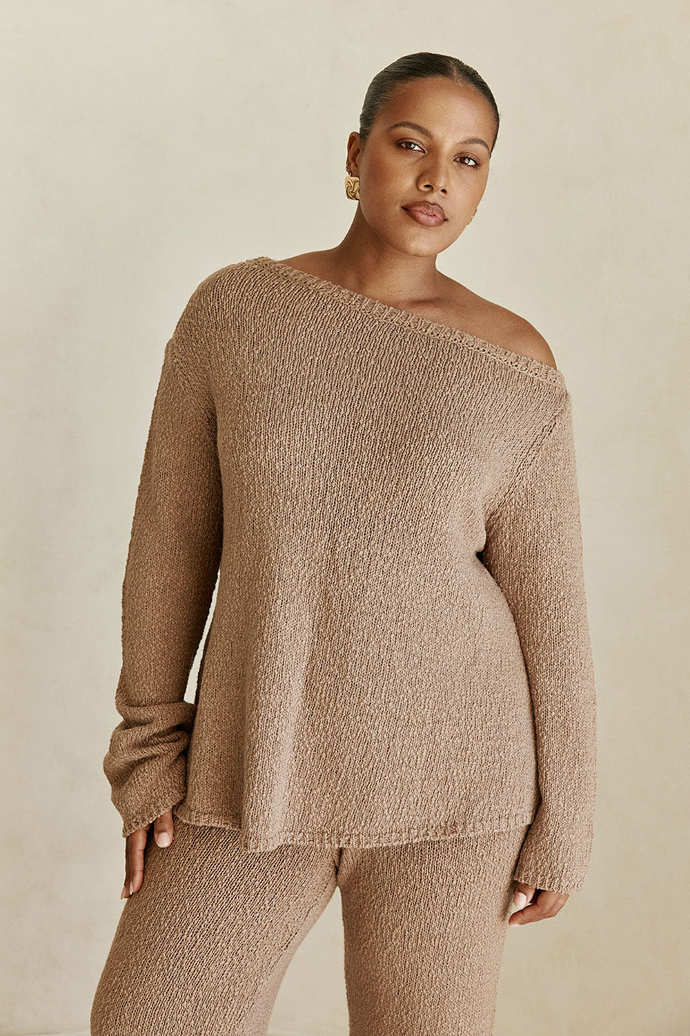 トップス andmary Tiana knit bare tops Brown Cotton Knit Long Sleeve Off Shoulder Kora Top – SABO