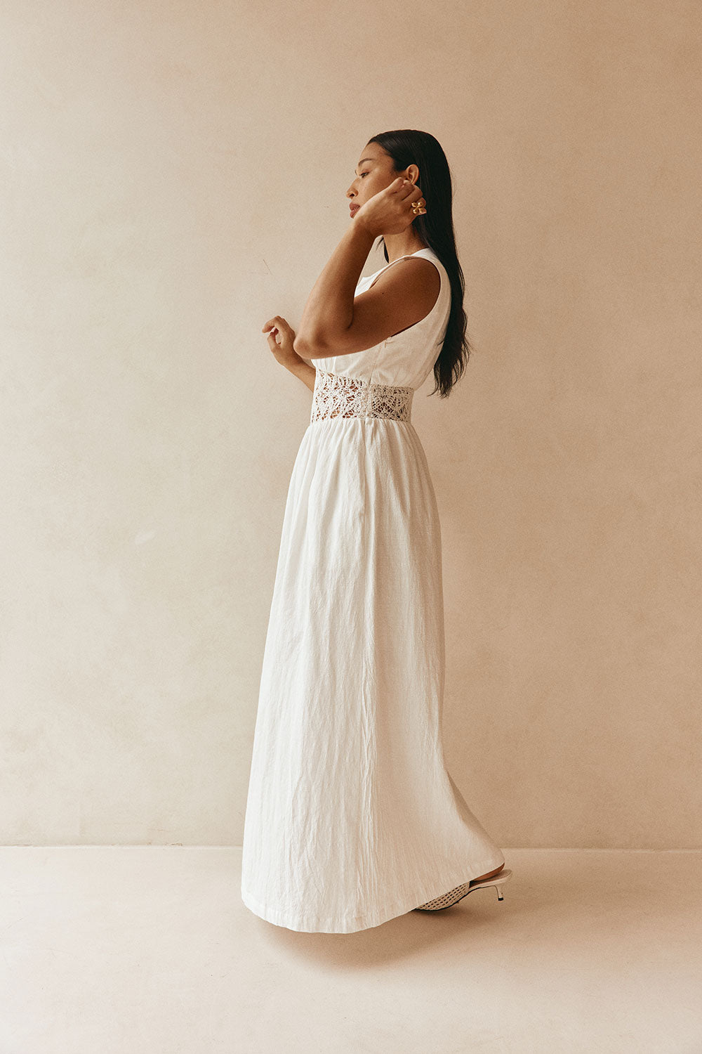 White Cotton Lace Gathered Maxi Cora Dress XXS | by Sabo White Cotton Lace Gathered Maxi Cora Dress XXS | by Sabo