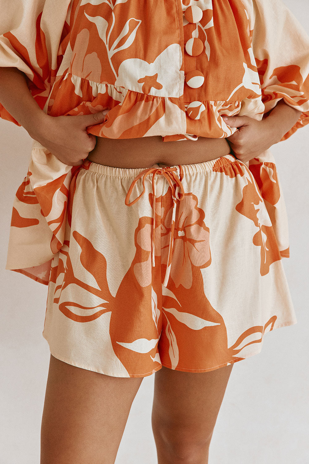 Toria Shorts - Sunset Botanica