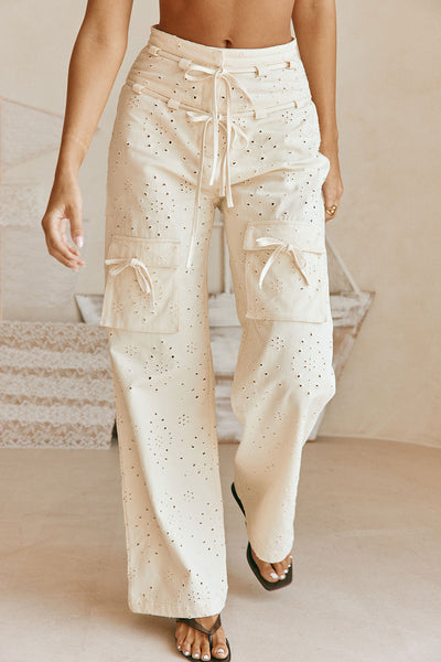 Cream Eyelet Tie Pocket Jaicee Pants – SABO