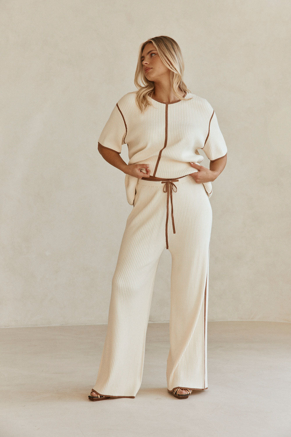 Off White Ribbed Drawstring Cinna Pants – SABO