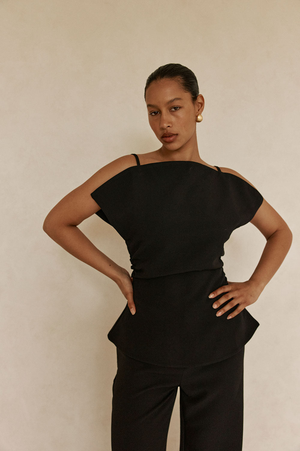 Black Suiting Panel Naomi Top – SABO