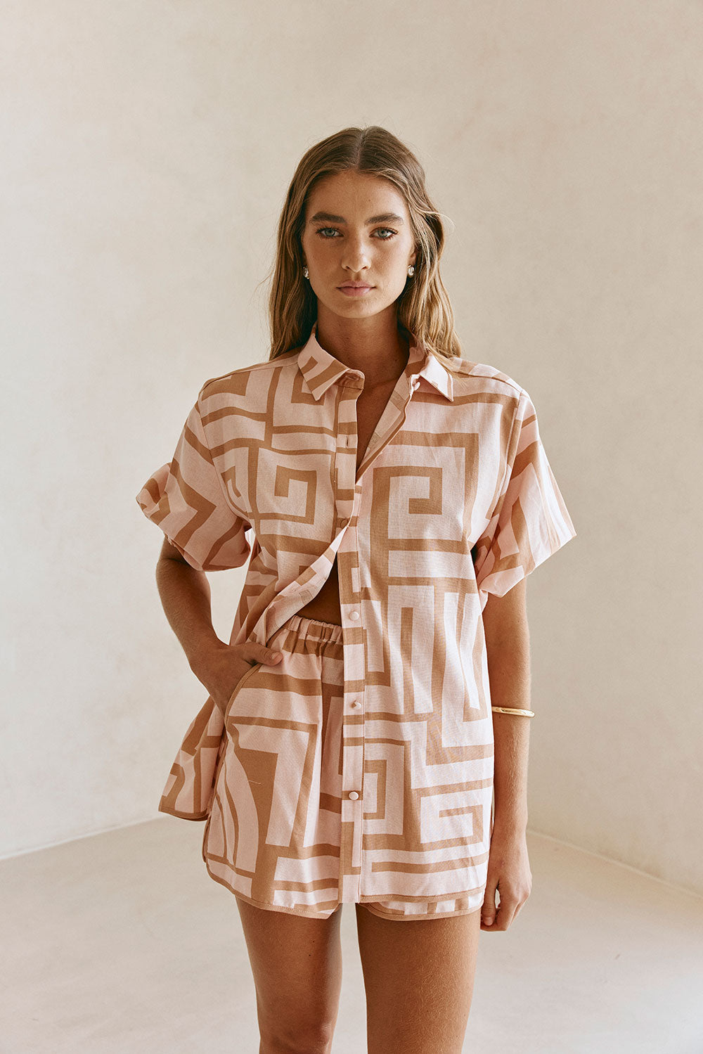即日発送kirakira suger Ribbon short pants Pink Hellenic Maze Elastic Drawstring Pocket Kira Shorts – SABO