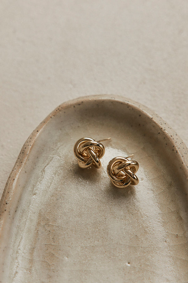 Lista Knot Earrings