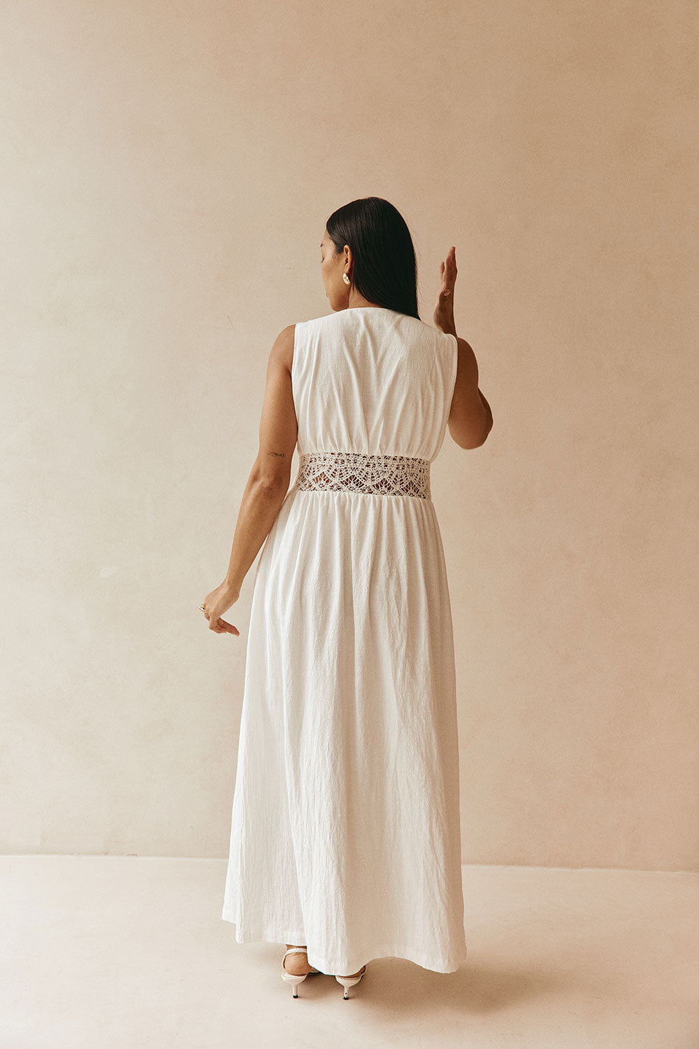 White Cotton Lace Gathered Maxi Cora Dress XXS | by SABO White Cotton Lace Gathered Maxi Cora Dress XXS | by SABO