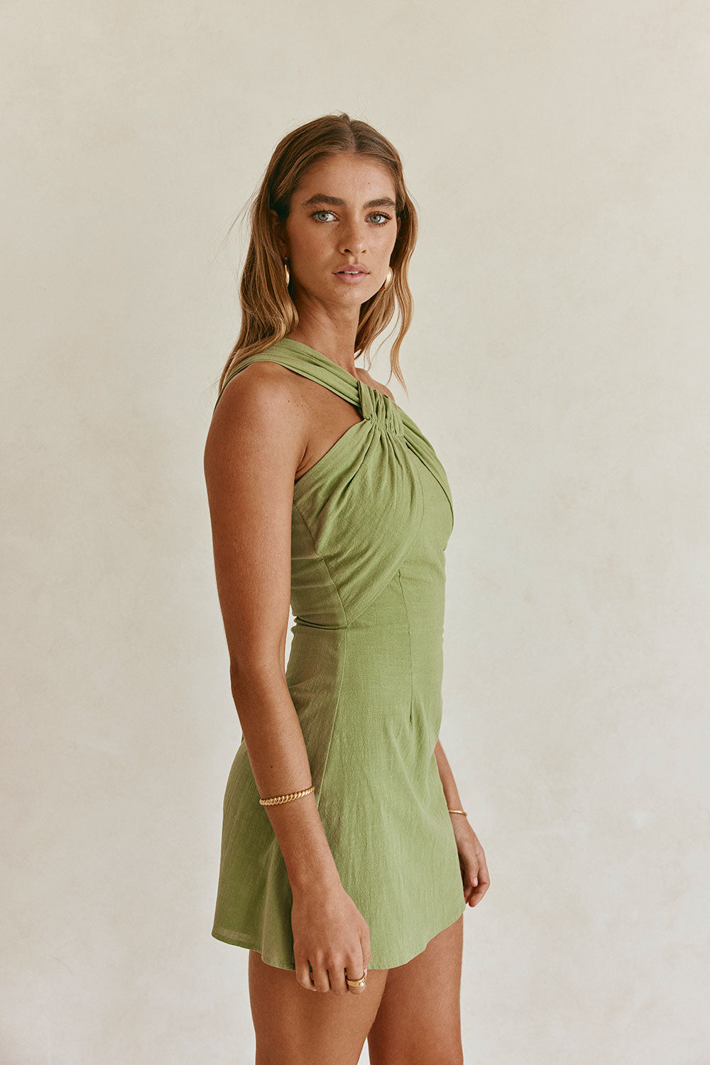 Green One Shoulder Cutout Mini Knot Dimmi Dress XXXL | by SABO Green One Shoulder Cutout Mini Knot Dimmi Dress XXXL | by SABO