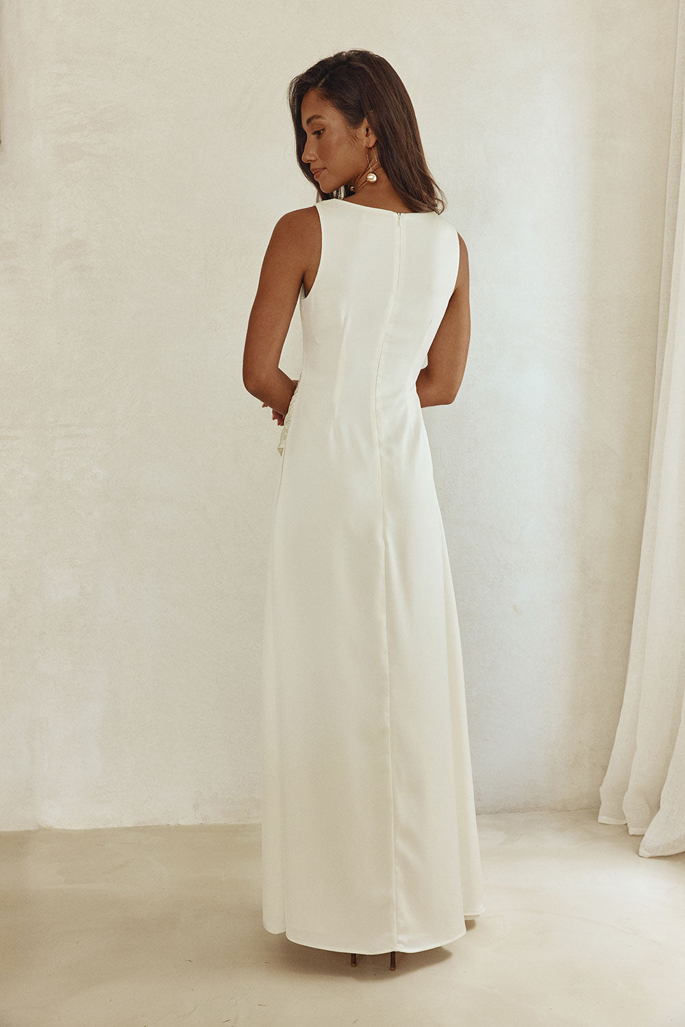 Bridal Ivory Silky Boat Neck Maxi Mylo Dress XS | by SABO Bridal Ivory Silky Boat Neck Maxi Mylo Dress XS | by SABO