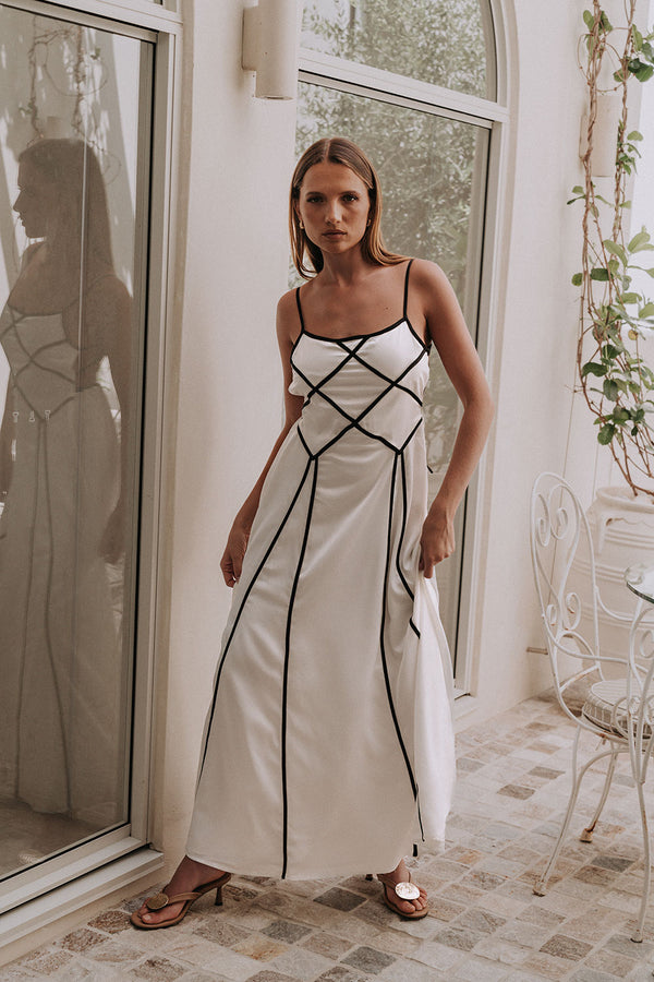 white color dresses for women Fairy Long Sleeve Lace Dress Elegant Vintage Square Collar This tiered dress is so chic and classic Summer Dresses for Women Elegant