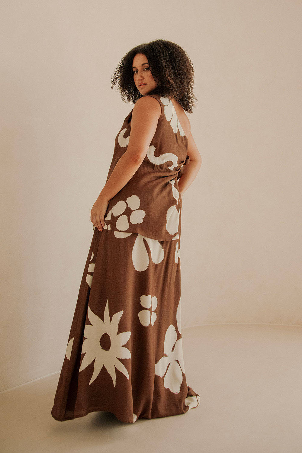 Lessi One Shoulder Tie Maxi Dress - Galene Brown Print – SABO