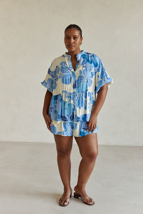 Lani Shorts - Azure Bloom