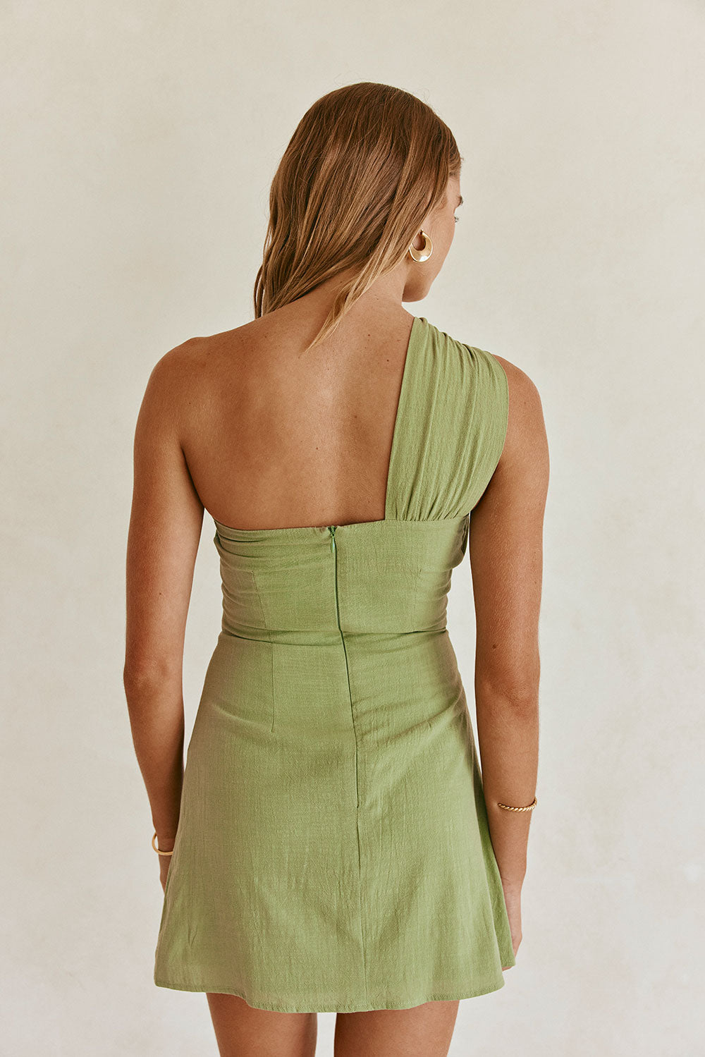 Green One Shoulder Cutout Mini Knot Dimmi Dress XXXL | by SABO Green One Shoulder Cutout Mini Knot Dimmi Dress XXXL | by SABO