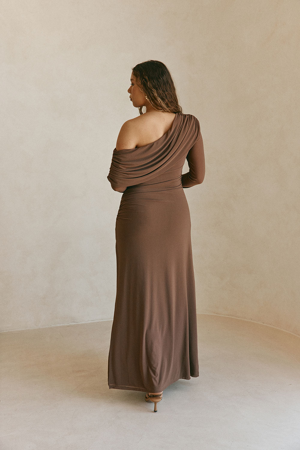 Chocolate Brown One Shoulder Long Sleeve Maxi Tasmin Dress XS | by SABO Chocolate Brown One Shoulder Long Sleeve Maxi Tasmin Dress XS | by SABO