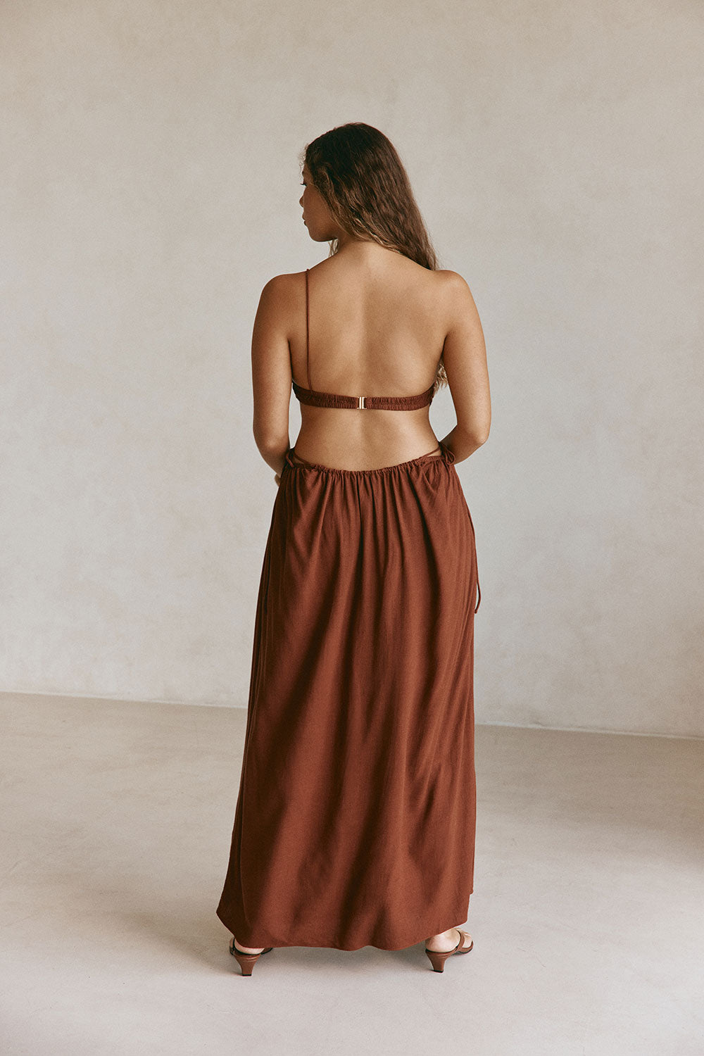 Chocolate Brown Asymmetric Backless Maxi Mahya Dress – SABO