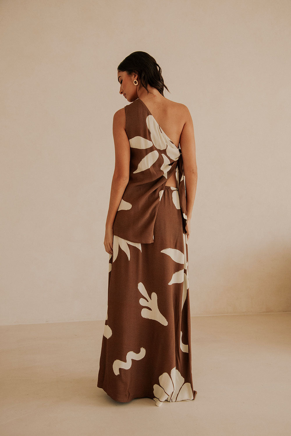 Lessi One Shoulder Tie Maxi Dress - Galene Brown Print – SABO