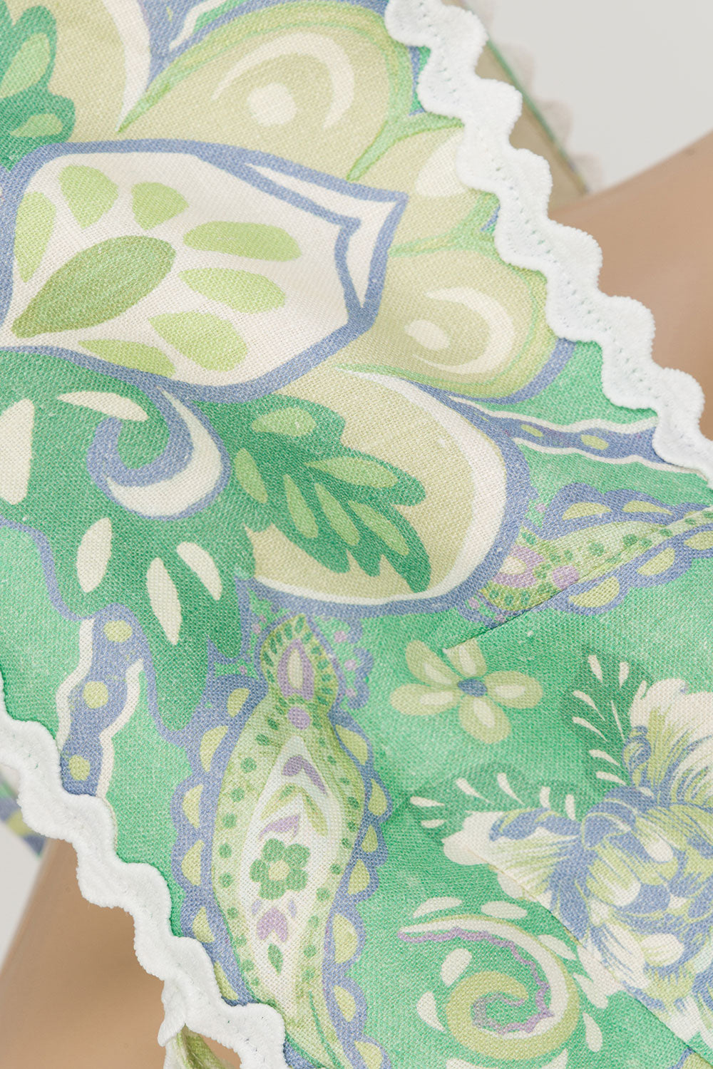 true-to-color:#ffffff