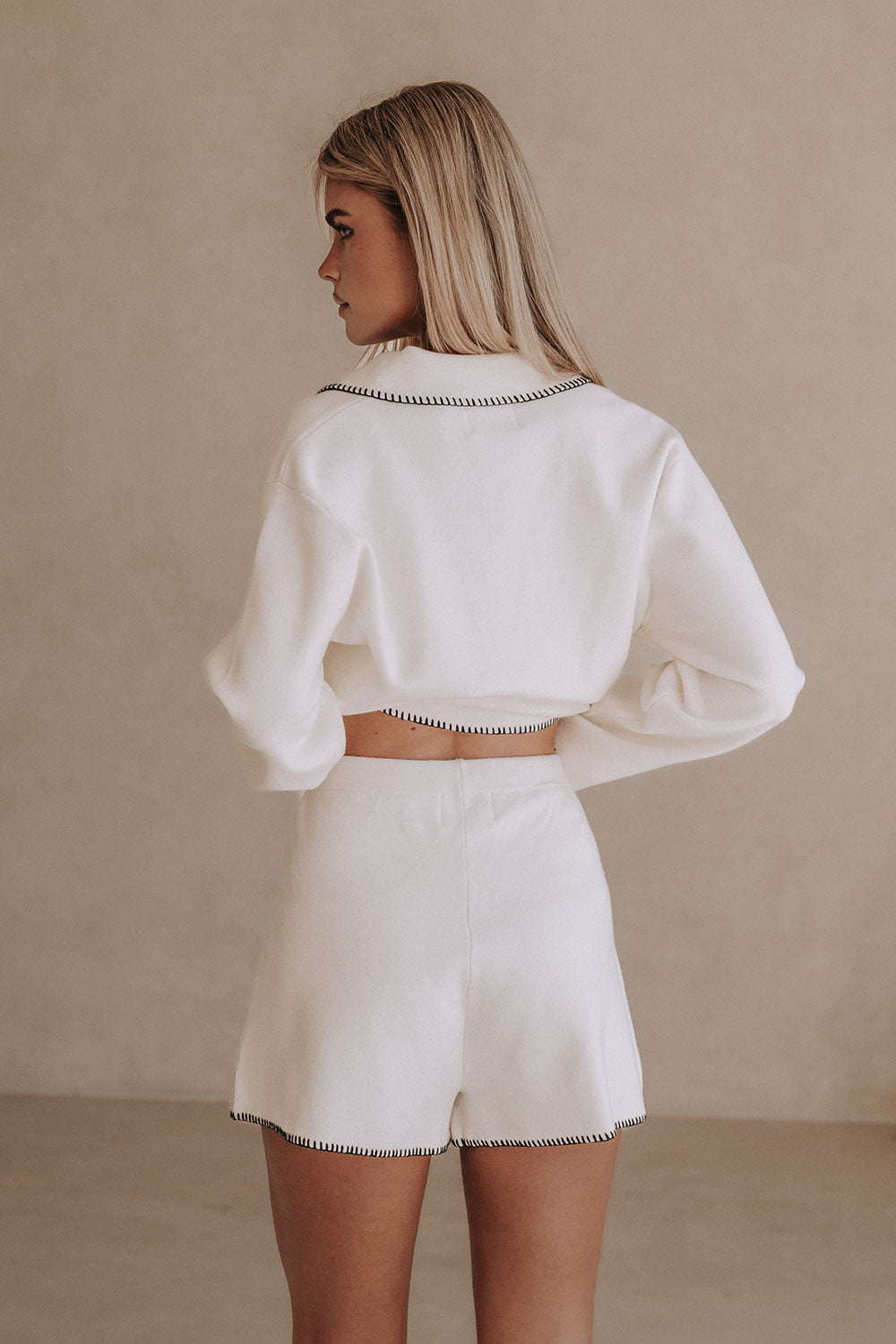 White Knit High Waist Elastic Alara Shorts – SABO