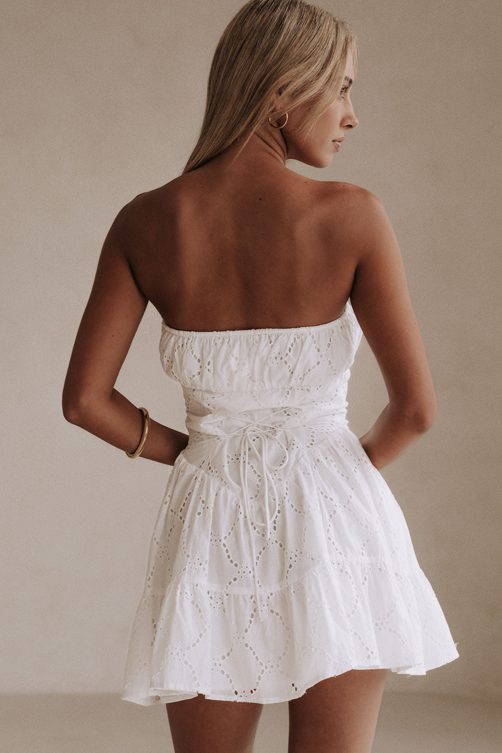 sabo skirt white dress Skye twin pockets and a flouncy gathered maxi skirt sabo skirt white dress SAMPLE-Sahara