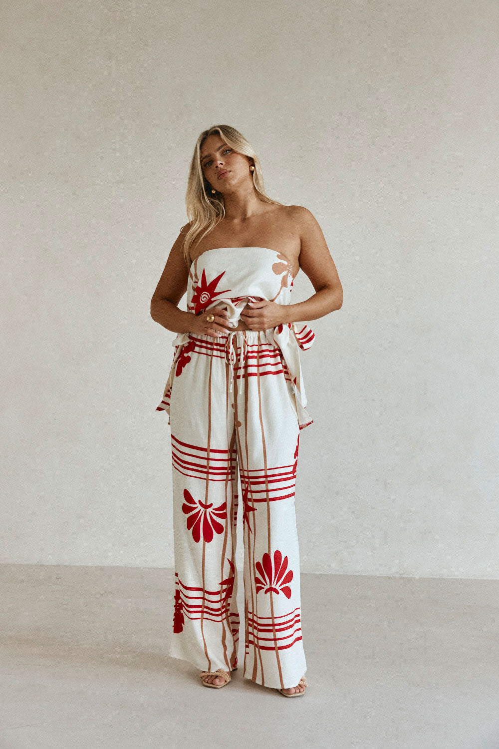Cream Moana Red Print Elastic Drawstring Aspyn Pants – SABO