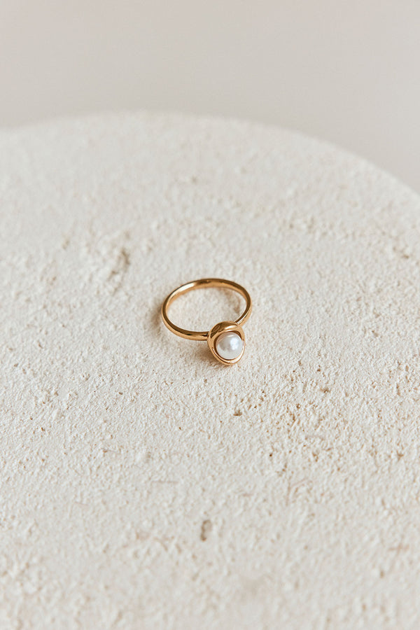 Neela Pearl Ring