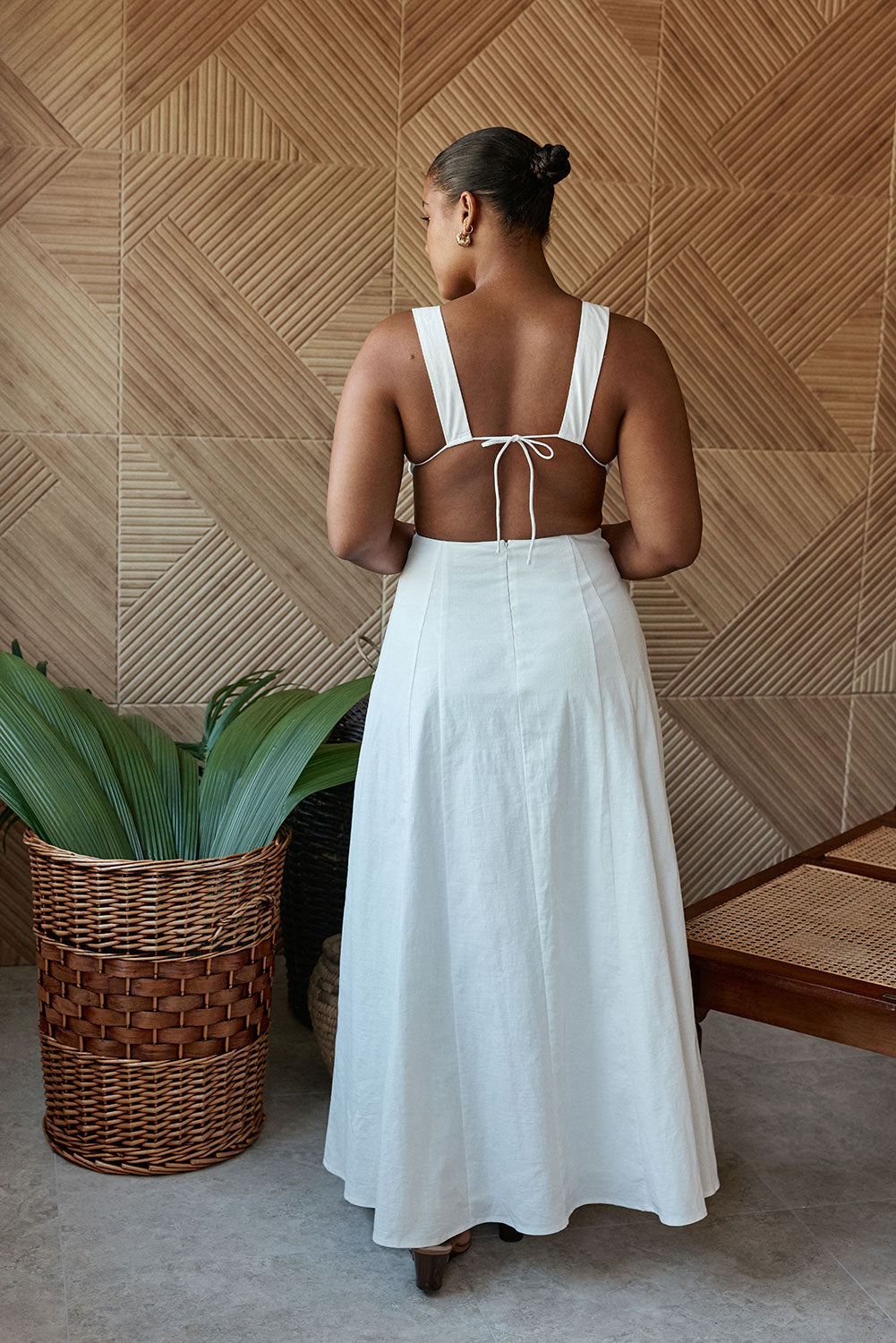 Bridal White Cotton Plunge Neckline Cut Out Maxi Chessa Dress L