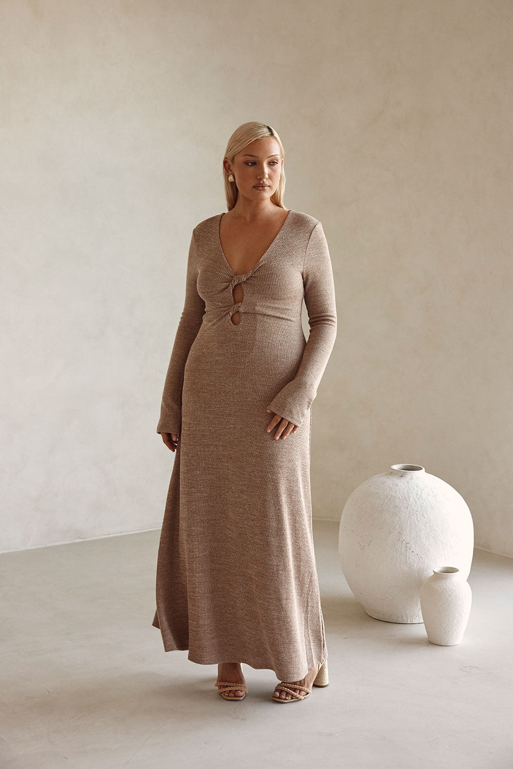 Tan Long Sleeve Cut Out V Neck Maxi Belora Dress XL | by SABO Tan Long Sleeve Cut Out V Neck Maxi Belora Dress XL | by SABO
