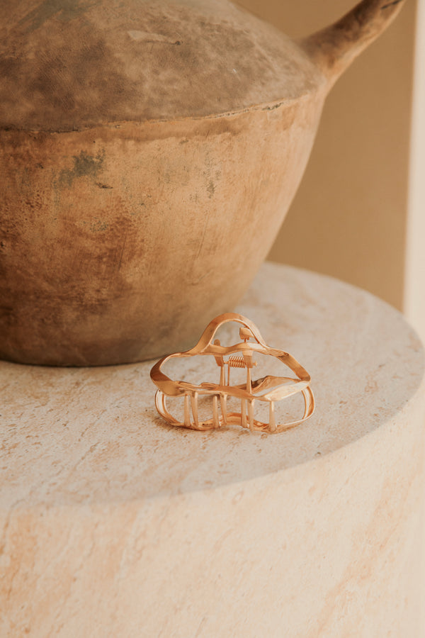 Solana Claw Clip - Gold