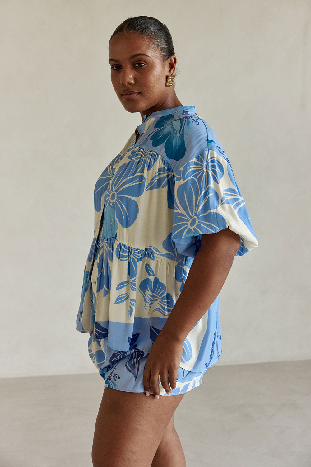 Blue Azure Bloom Print Button Up Puff Sleeve Lani Top – SABO