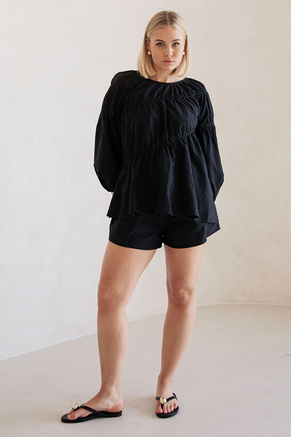 FROM SCRATCH asimocrafts motto_kuma_a 黒 Black High Waist Elastic Drawstring Akel Shorts – SABO
