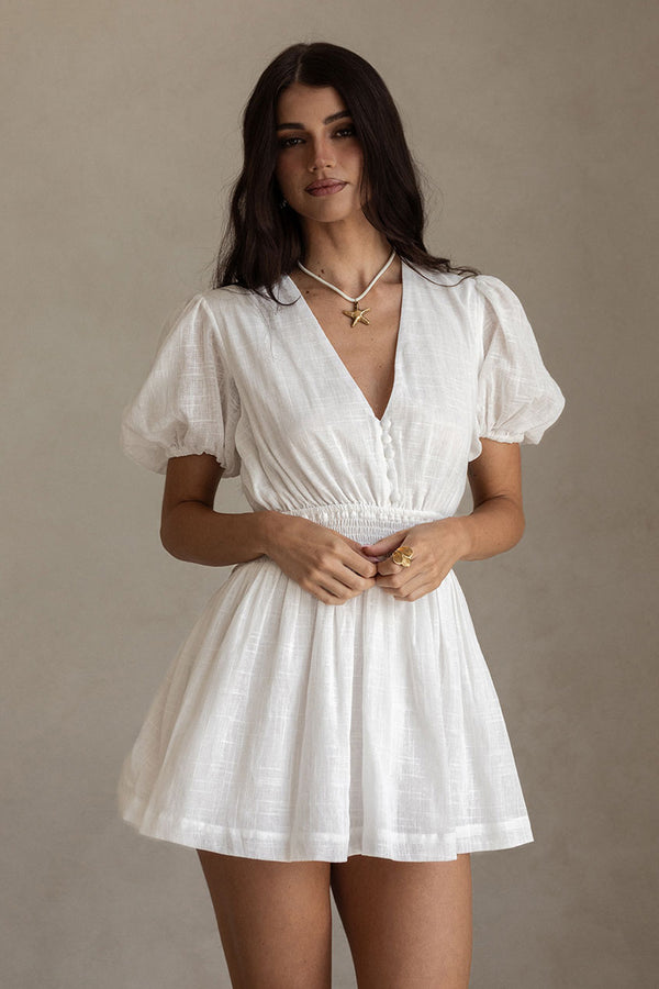 Your Guide To The Best Backless Dresses & Tops in the USA tagged "primary-color:White" SABO Your Guide To The Best Backless Dresses & Tops in the USA tagged "primary-color:White" SABO