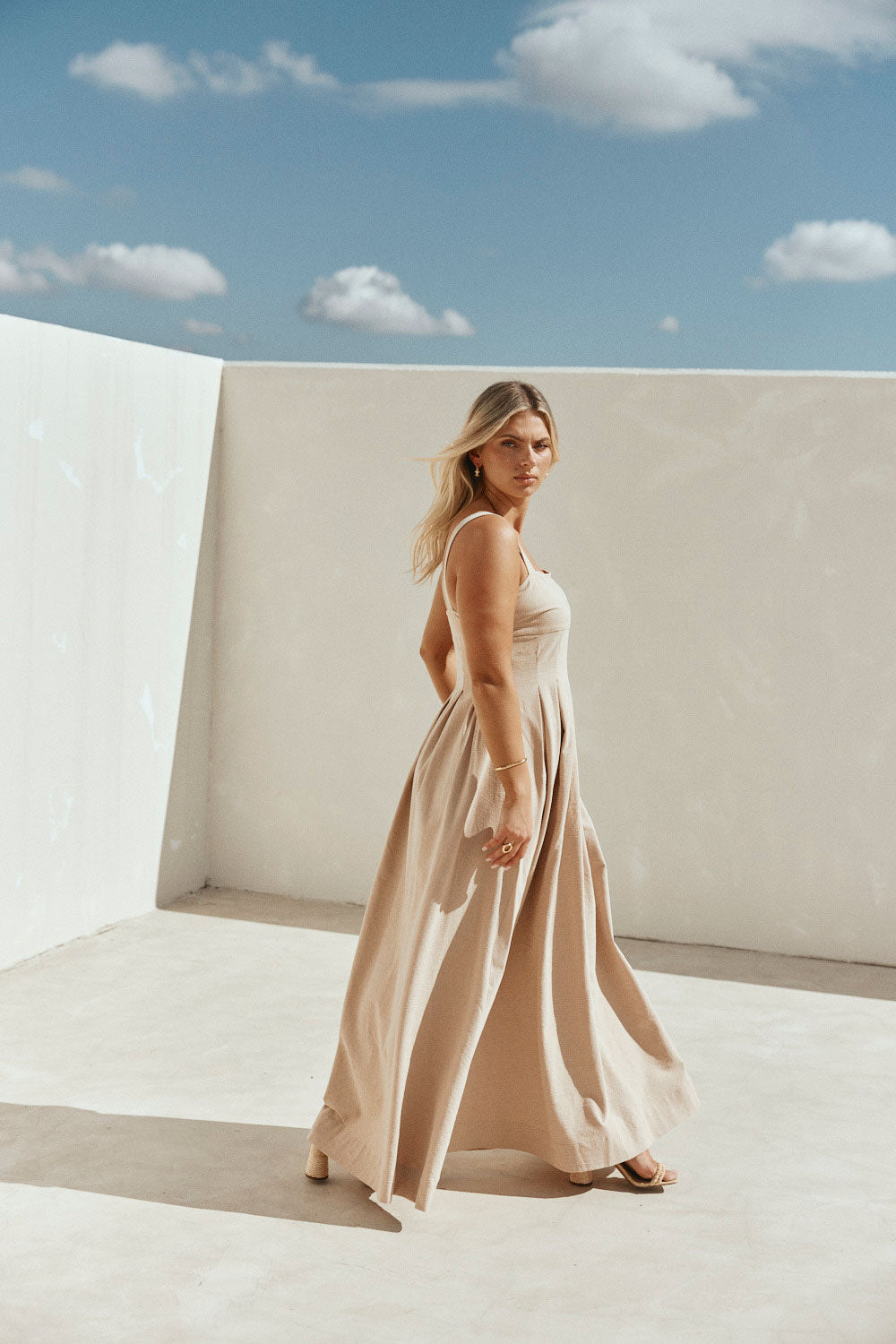 Toffee Pleated Full Maxi Flore Dress M | by SABO Toffee Pleated Full Maxi Flore Dress M | by SABO