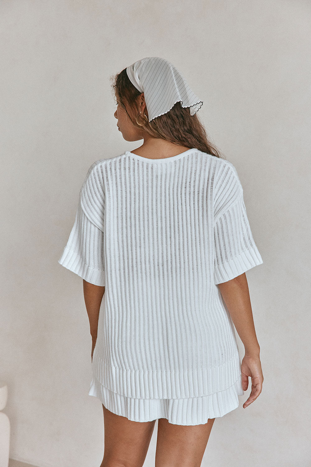 White Ribbed Knit Relaxed Izabella T Shirt Top – SABO
