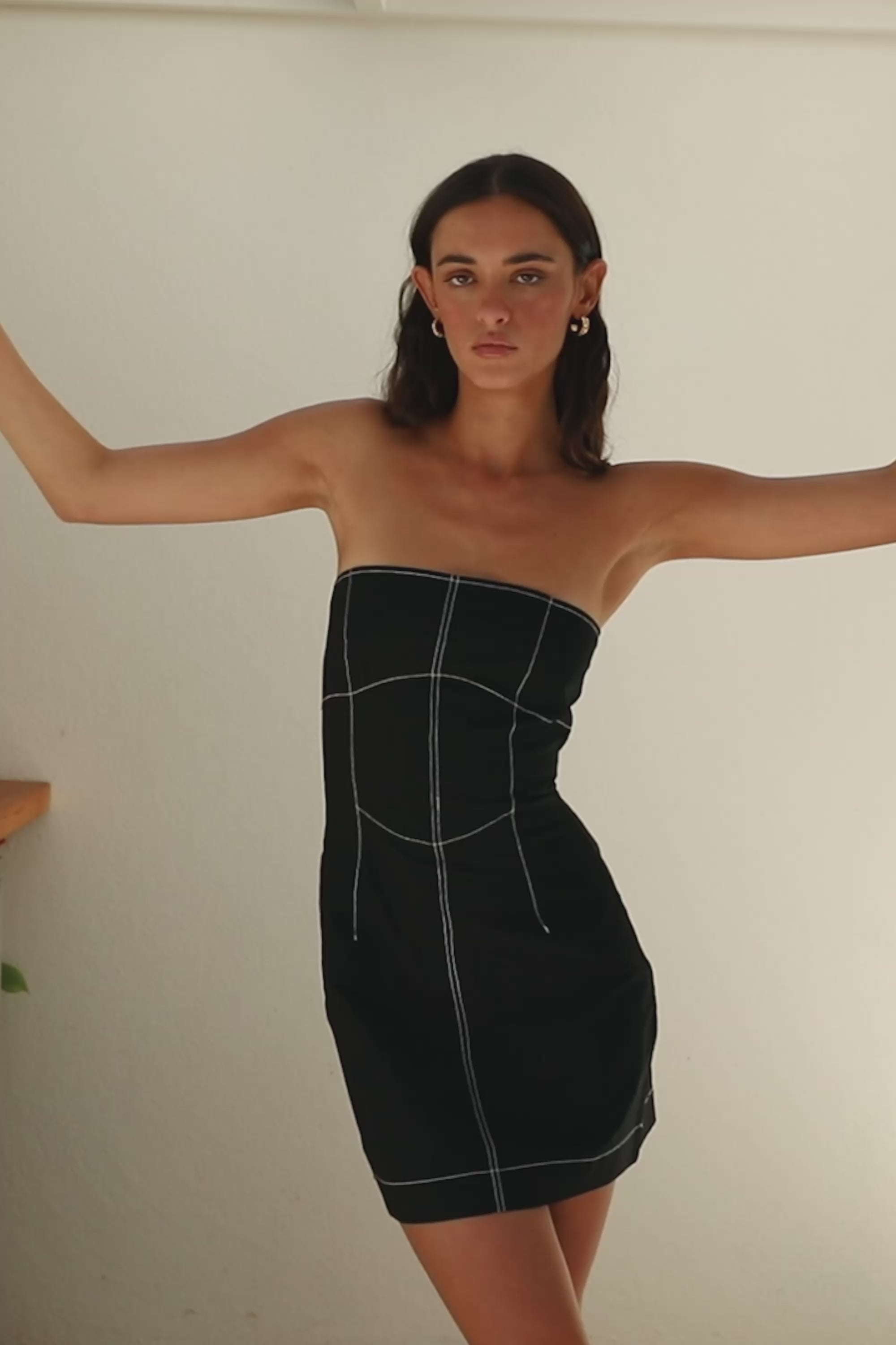 Amila Dress