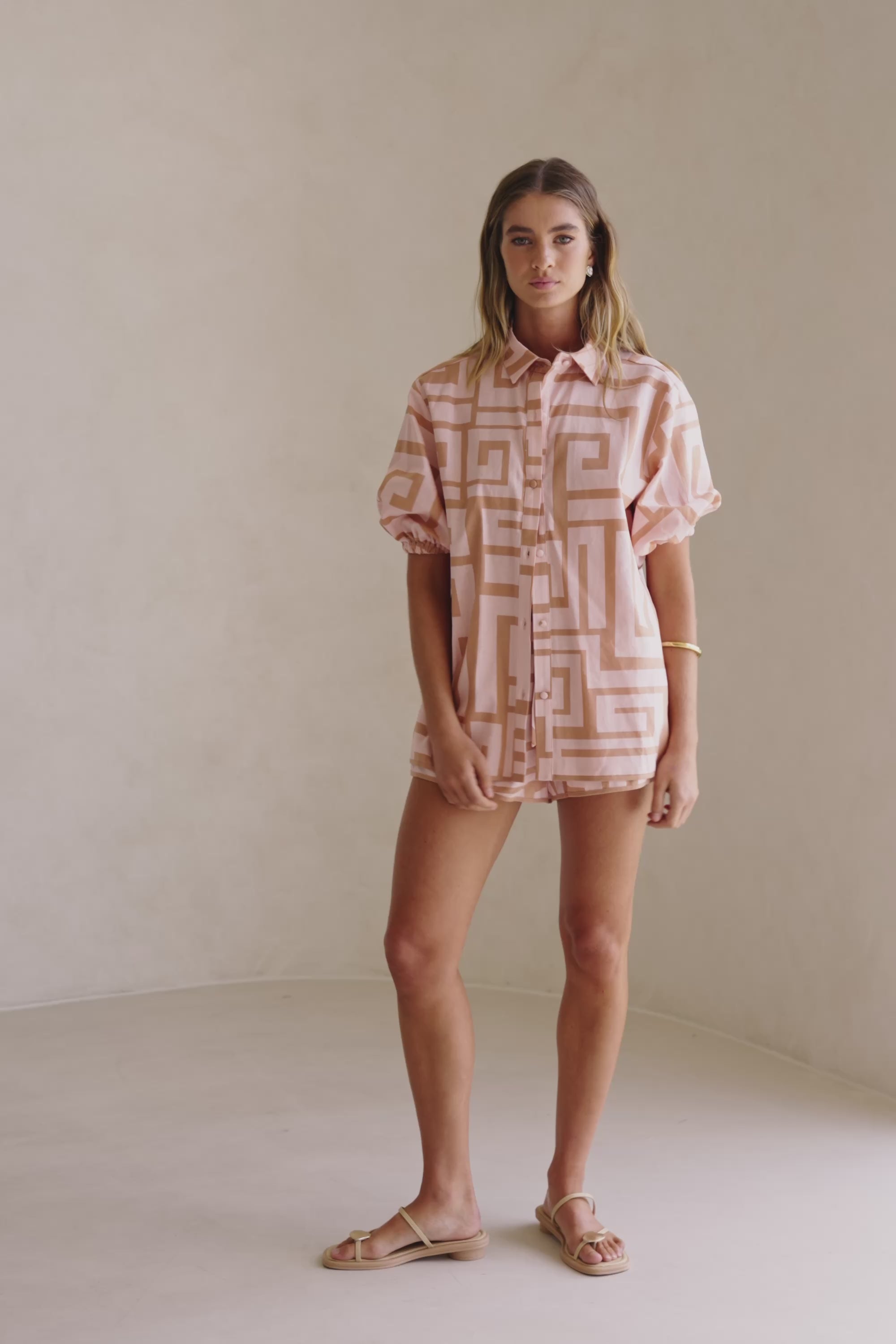 Pink Hellenic Maze Elastic Drawstring Pocket Kira Shorts – SABO