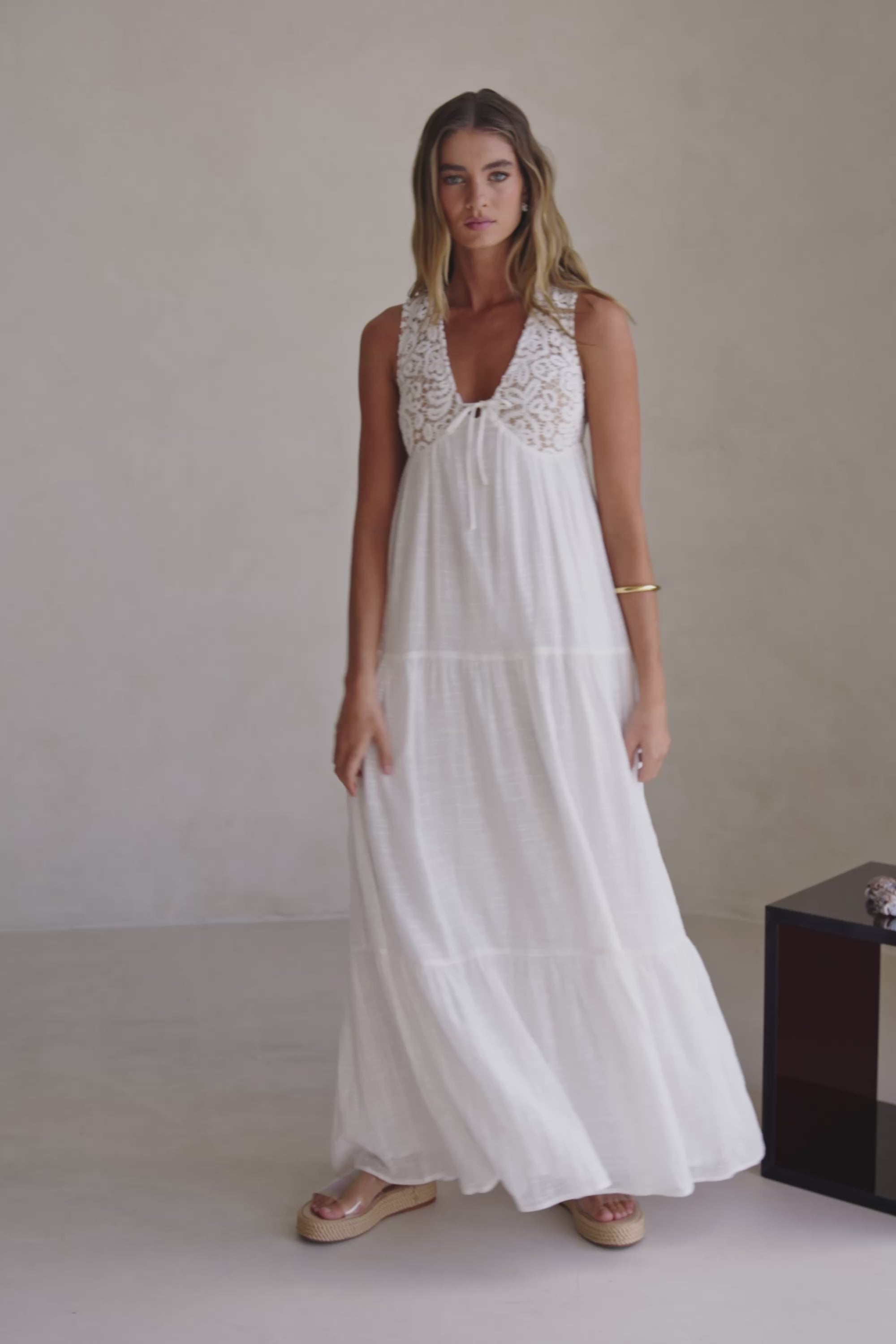 Bridal White Lace Pocket Maxi Amia Dress – SABO