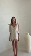 Video, Elixir Shorts - Cream