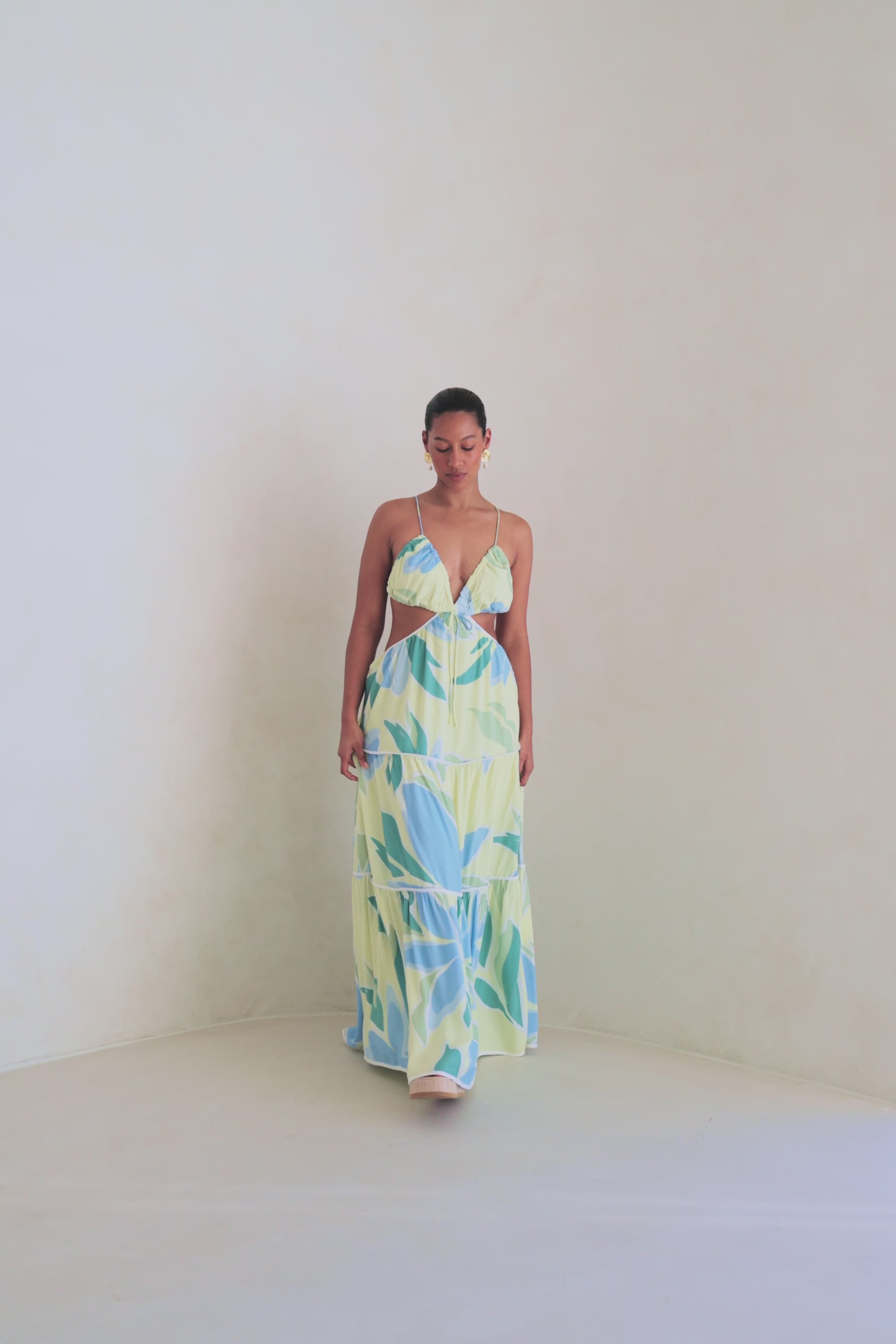 Backless Cutout Maxi Lotte Dress - Blue Green White – SABO