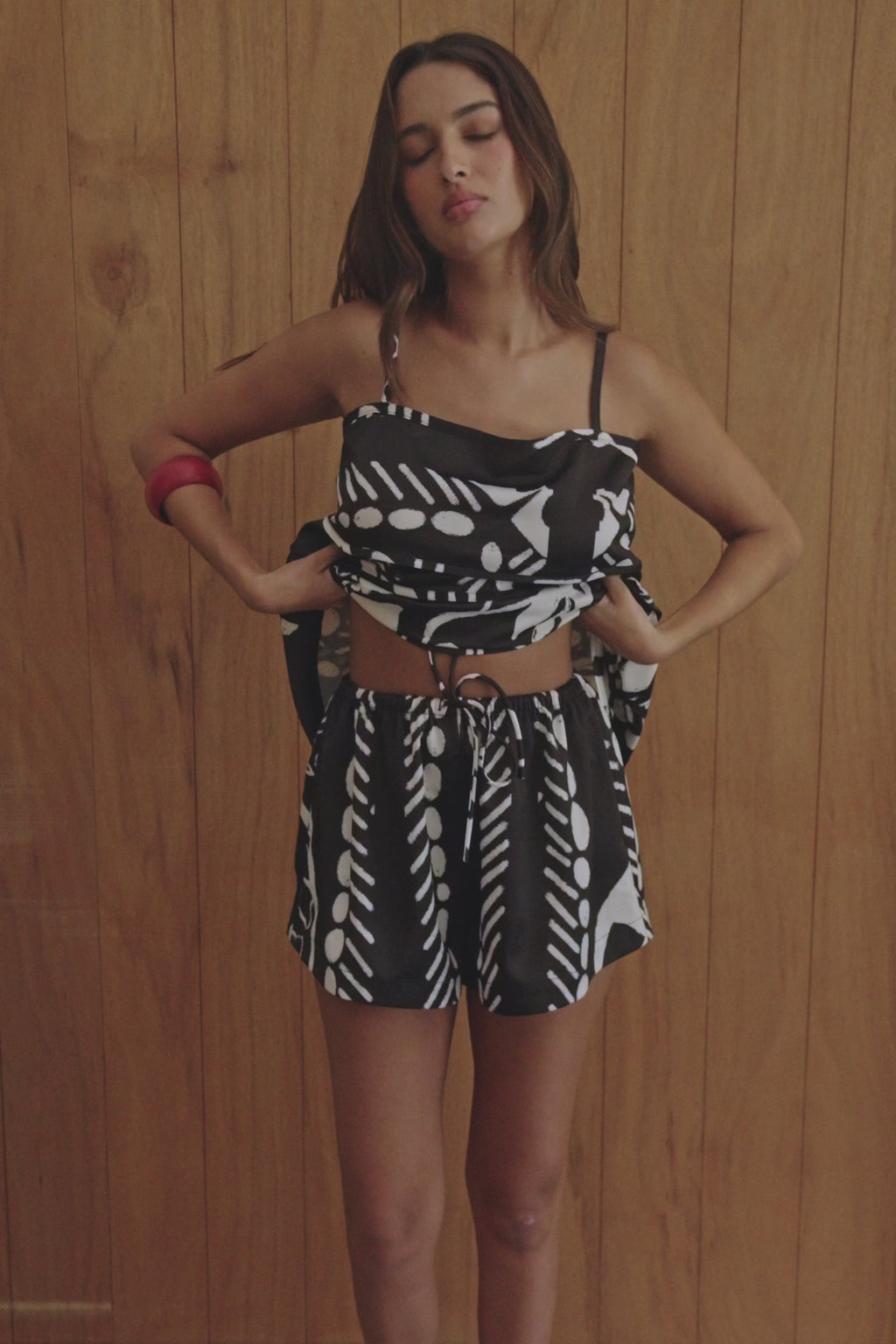 Orielle Shorts - Botanic Vase