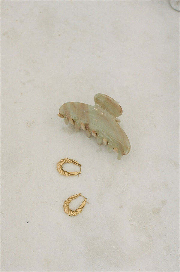 Pistachio Claw Clip