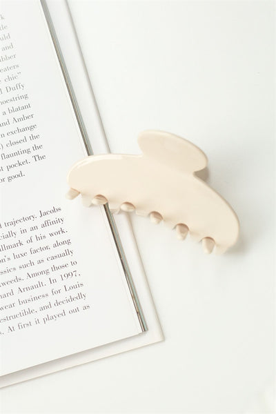 Milque Claw Hair Clip